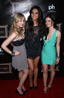 Lucy Hale feet photo thumbnail