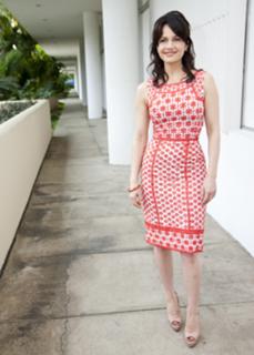 Carla Gugino feet photo thumbnail