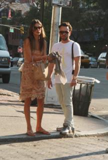 Alessandra Ambrosio feet photo thumbnail