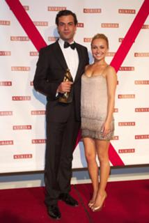 Hayden Panettiere feet photo thumbnail