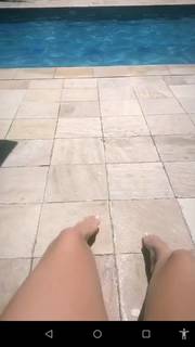 Juliana Paiva feet photo thumbnail