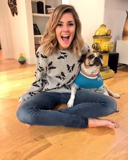 Grace Helbig feet photo thumbnail