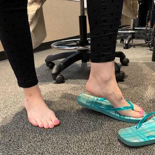 Kyle Unfug feet photo thumbnail