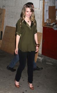 Bridgit Mendler feet photo 4