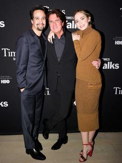 Emily Blunt feet photo thumbnail