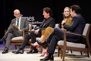 Emily Blunt feet photo thumbnail