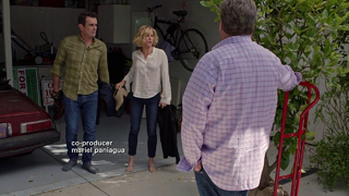 Julie Bowen feet photo thumbnail