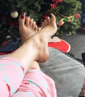 Jenelle Jcakess feet photo thumbnail