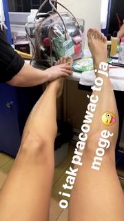 Anna Mucha feet photo thumbnail