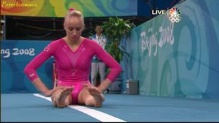 Nastia Liukin feet photo thumbnail