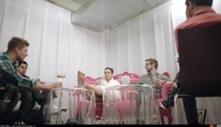 Katy Perry feet photo thumbnail