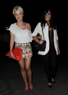 Helen Flanagan feet photo thumbnail
