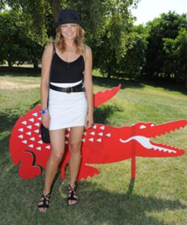 Malin Akerman feet photo thumbnail