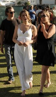Joss Stone feet photo thumbnail