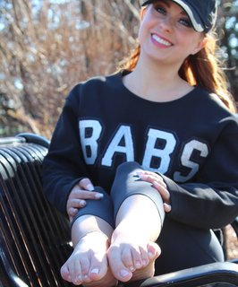 Rebecca Berardi feet photo thumbnail
