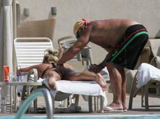 Brooke Hogan feet photo thumbnail