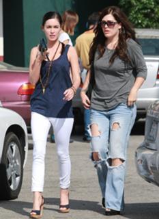 Megan Fox feet photo thumbnail