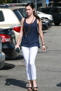 Megan Fox feet photo thumbnail