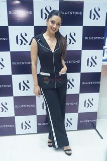 Kiara Advani feet photo thumbnail