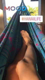 Kim Raver feet photo thumbnail