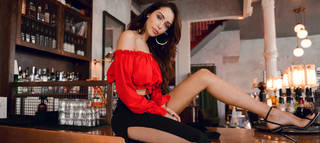 Nabilla Benattia feet photo thumbnail