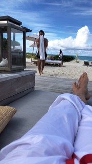 Nina Agdal feet photo thumbnail