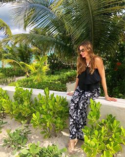 Sofía Vergara feet photo thumbnail