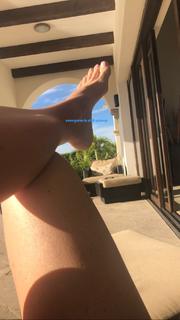 Alice Eve feet photo thumbnail