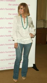 Ashlee Simpson feet photo thumbnail
