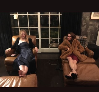 Dakota Fanning feet photo thumbnail