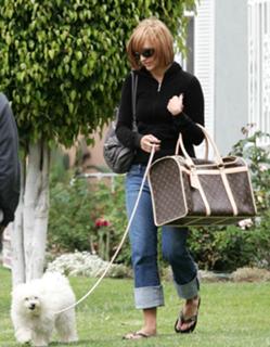 Ashlee Simpson feet photo thumbnail