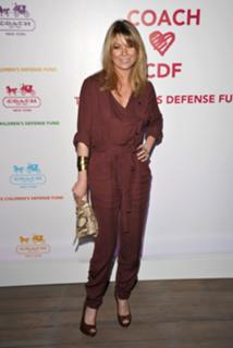 Ellen Pompeo feet photo thumbnail