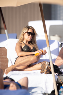 Sylvie Meis feet photo thumbnail