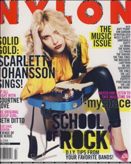 Scarlett Johansson feet photo thumbnail