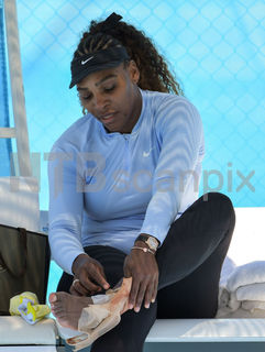 Serena Williams feet photo thumbnail