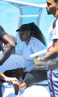 Serena Williams feet photo thumbnail