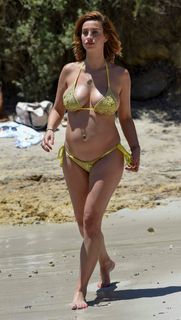 Ferne McCann feet photo thumbnail