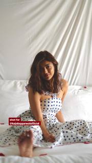 Kajal Aggarwal feet photo thumbnail