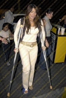 Galilea Montijo feet photo thumbnail