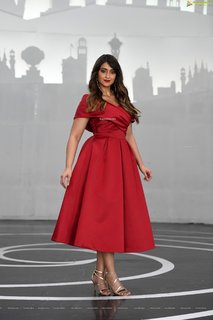 Ileana D'Cruz feet photo thumbnail