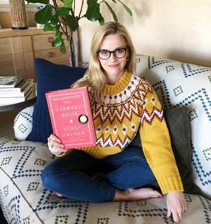 Reese Witherspoon feet photo thumbnail