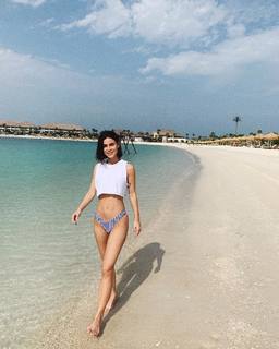 Lena Meyer-Landrut feet photo thumbnail