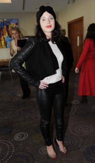 Helen Flanagan feet photo thumbnail