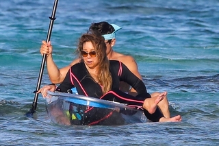 Mariah Carey feet photo thumbnail