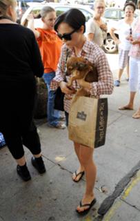 Christina Ricci feet photo thumbnail