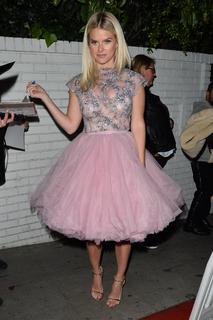 Alice Eve feet photo thumbnail