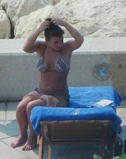 Coleen Rooney feet photo thumbnail