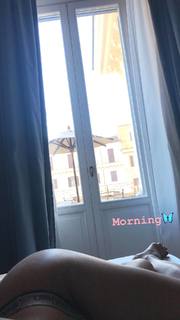 Cristina Buccino feet photo thumbnail