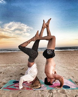 Nicole Neumann feet photo thumbnail