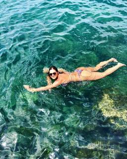 Lívia Andrade feet photo thumbnail
